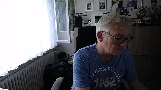 Snapshot of randyandy67 chatting on July 17, 2026, 5:58 am randyandy67 online show from July 17, 2026, 5:58 am