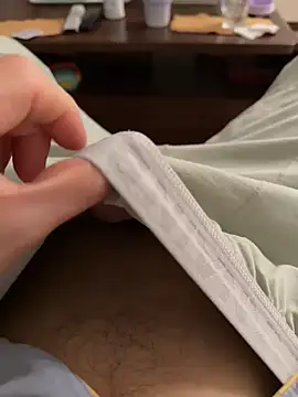 miniyellower online show from March 4, 2026, 12:44 pm