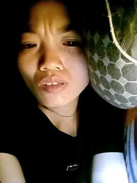 ngan-cute online show from December 3, 2025, 8:29 pm