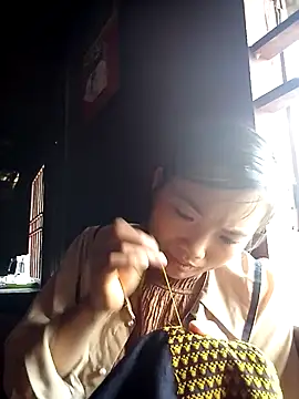 ngan-cute online show from May 16, 2026, 9:06 am