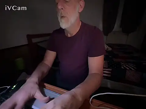 Snapshot of Pigna16PSRN chatting on March 10, 2026, 5:40 pm Pigna16PSRN online show from March 10, 2026, 5:40 pm