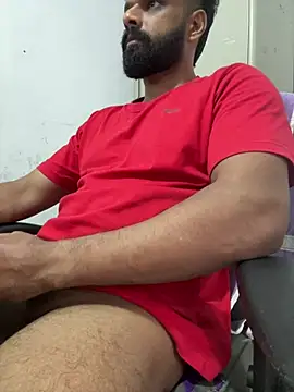 Snapshot of Vineeth3906 chatting on August 8, 2026, 6:04 am Vineeth3906 online show from August 8, 2026, 6:04 am