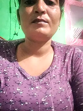 Snapshot of Kavya_hot chatting on November 18, 2025, 1:15 pm Kavya hot online show from November 18, 2025, 1:15 pm