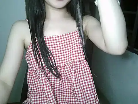 Snapshot of Annabelle-e chatting on September 28, 2025, 6:46 pm Annabelle-e online show from September 28, 2025, 6:46 pm