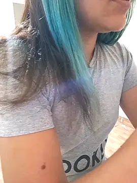 euahotmarii20 online show from September 23, 2025, 9:01 am