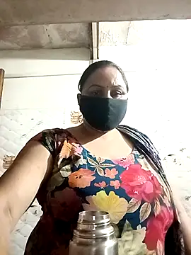 Rakhi sawant143 online show from December 5, 2025, 4:14 pm