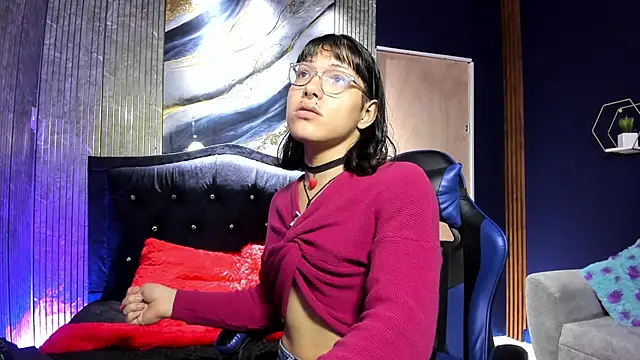 Snapshot of christina_vamp1 chatting on October 19, 2025, 2:29 pm christina vamp1 online show from October 19, 2025, 2:29 pm