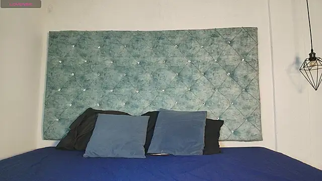 Snapshot of novaa_snow chatting on September 25, 2025, 7:39 pm novaa snow online show from September 25, 2025, 7:39 pm