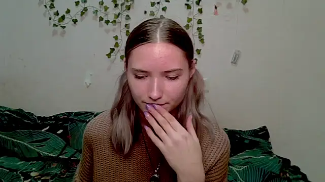  kikiclark   online show from October 24, 2025, 8:49 pm