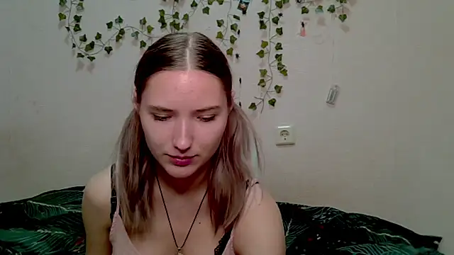  kikiclark   online show from October 26, 2025, 4:46 pm