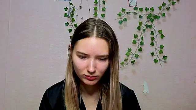  kikiclark   online show from December 21, 2025, 9:16 am