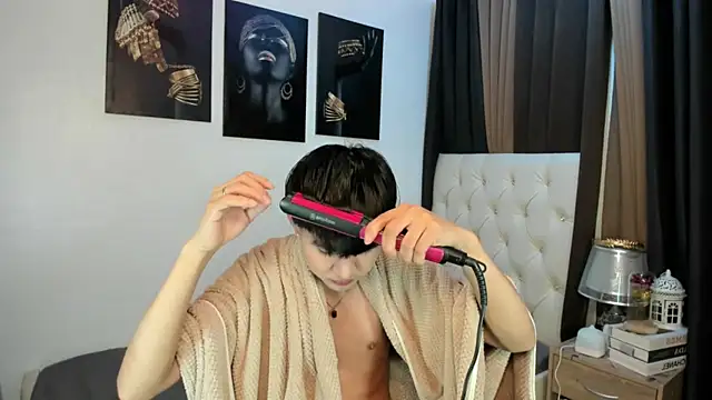 xxxhugecocktwinkxxx online show from November 22, 2025, 5:01 pm