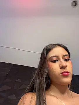 Juanita-Diaz online show from February 12, 2026, 8:37 pm