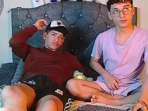 Snapshot of logan_willyams_ chatting on September 10, 2025, 10:54 pm logan willyams online show from September 10, 2025, 10:54 pm