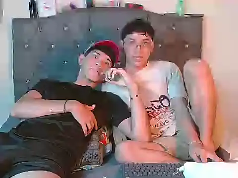 Snapshot of logan_willyams_ chatting on September 17, 2025, 9:27 pm logan willyams online show from September 17, 2025, 9:27 pm