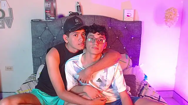 Snapshot of logan_willyams_ chatting on October 28, 2025, 10:34 pm logan willyams online show from October 28, 2025, 10:34 pm