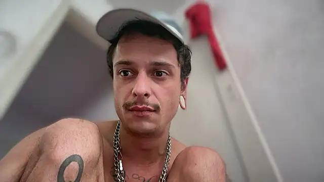 chrisalmeid  online show from February 2, 2026, 3:44 pm