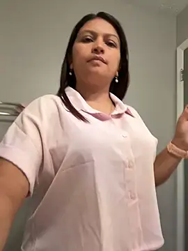 Snapshot of pocahonta69mermaid chatting on October 10, 2025, 3:11 pm pocahonta69mermaid online show from October 10, 2025, 3:11 pm