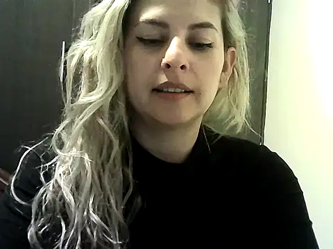 Valery  Rouse  online show from October 26, 2025, 4:18 am