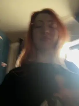 DaddysLittleSlutfox online show from April 14, 2026, 1:50 pm