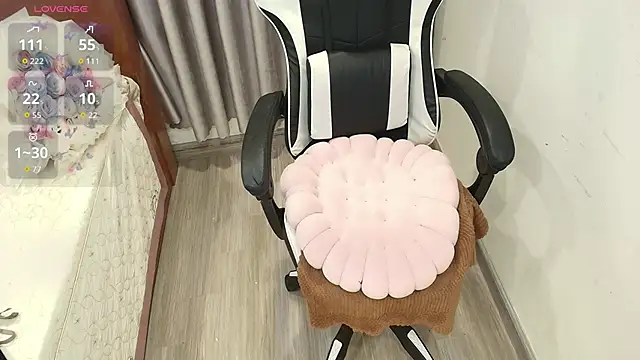 Bae Gigii online show from December 15, 2025, 12:26 am