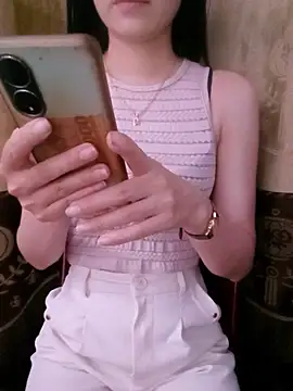 CherryBeii online show from July 30, 2026, 5:01 pm