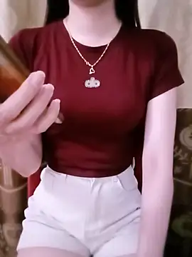CherryBeii online show from August 5, 2026, 6:38 am