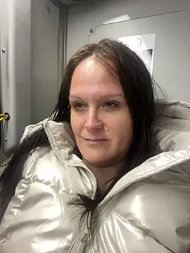 Snapshot of sinfful-secrets chatting on December 2, 2025, 5:57 am sinfful-secrets online show from December 2, 2025, 5:57 am