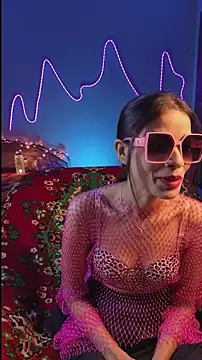 royeoy22 online show from February 11, 2026, 11:26 am