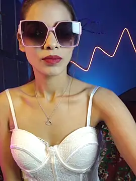 royeoy22 online show from March 19, 2026, 10:41 am