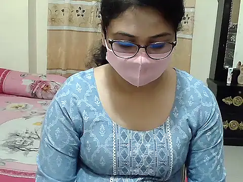 Elena cruz5 online show from November 29, 2025, 5:49 pm