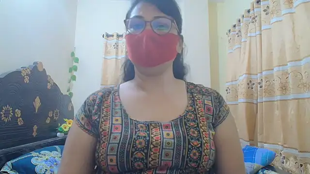 Elena cruz5 online show from March 25, 2026, 6:58 pm