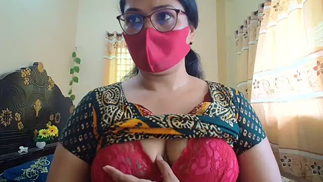 Elena cruz5 online show from April 23, 2026, 5:19 am