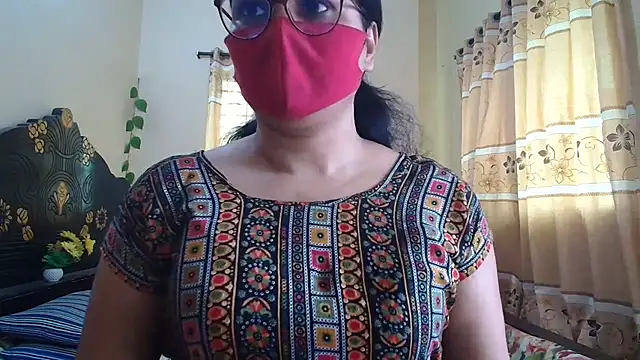 Elena cruz5 online show from May 3, 2026, 5:02 am