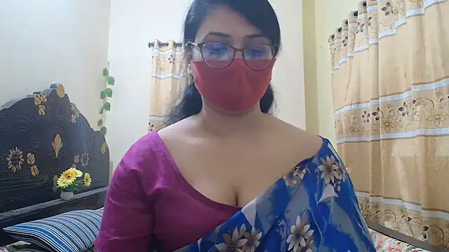 Elena cruz5 online show from May 7, 2026, 4:01 pm