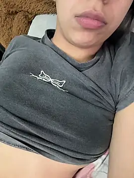 lulizoee online show from July 17, 2026, 6:46 pm