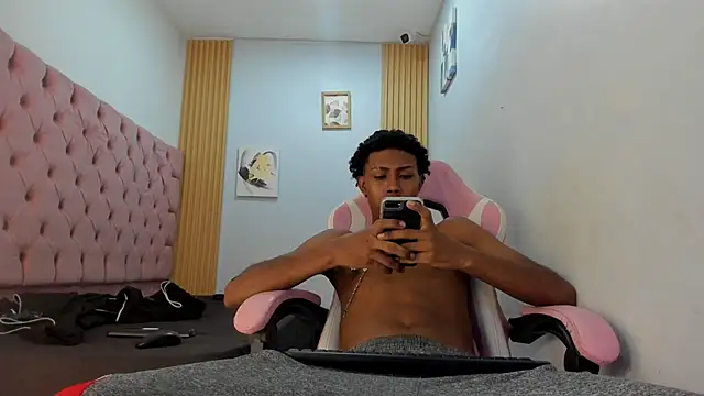 Jax Maliq online show from November 27, 2025, 3:30 am