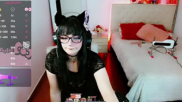 Lunyhose online show from November 30, 2025, 9:30 pm