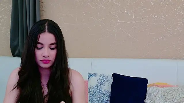 MiaDunoff online show from April 4, 2026, 10:29 pm