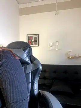 RedVelvet Dream online show from November 18, 2025, 8:35 pm