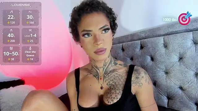 Snapshot of michell_danna chatting on October 8, 2025, 1:36 am michell danna online show from October 8, 2025, 1:36 am