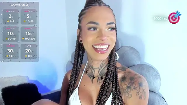 Snapshot of michell_danna chatting on December 4, 2025, 4:27 pm michell danna online show from December 4, 2025, 4:27 pm