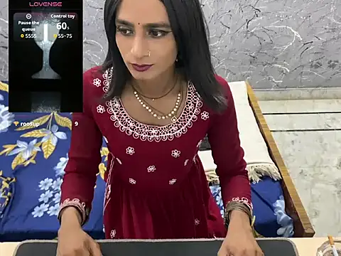 LuvLayla online show from July 26, 2026, 1:07 pm