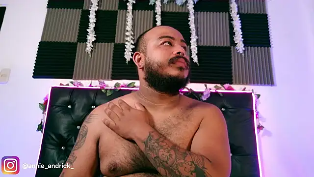  leda swan  online show from March 23, 2026, 11:36 am