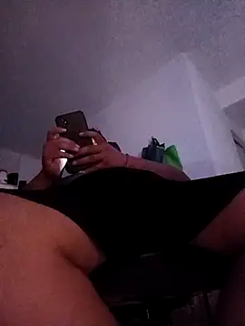 ramito1007 online show from December 4, 2025, 1:26 am