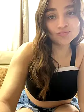 mia evanss26 online show from October 1, 2025, 8:15 pm