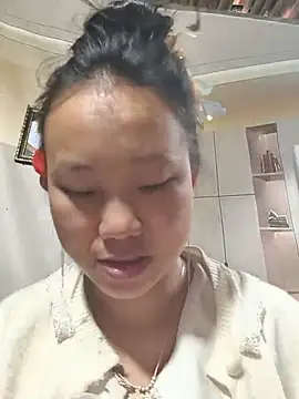 liu-liusexy online show from May 30, 2026, 1:35 am