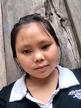 omiu-baby online show from May 22, 2026, 11:43 pm