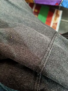 Snapshot of Deshi_hot_boy chatting on September 16, 2025, 4:24 am Deshi hot boy online show from September 16, 2025, 4:24 am