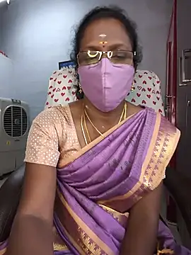 Snapshot of umashreetamil chatting on May 14, 2026, 5:58 am umashreetamil online show from May 14, 2026, 5:58 am
